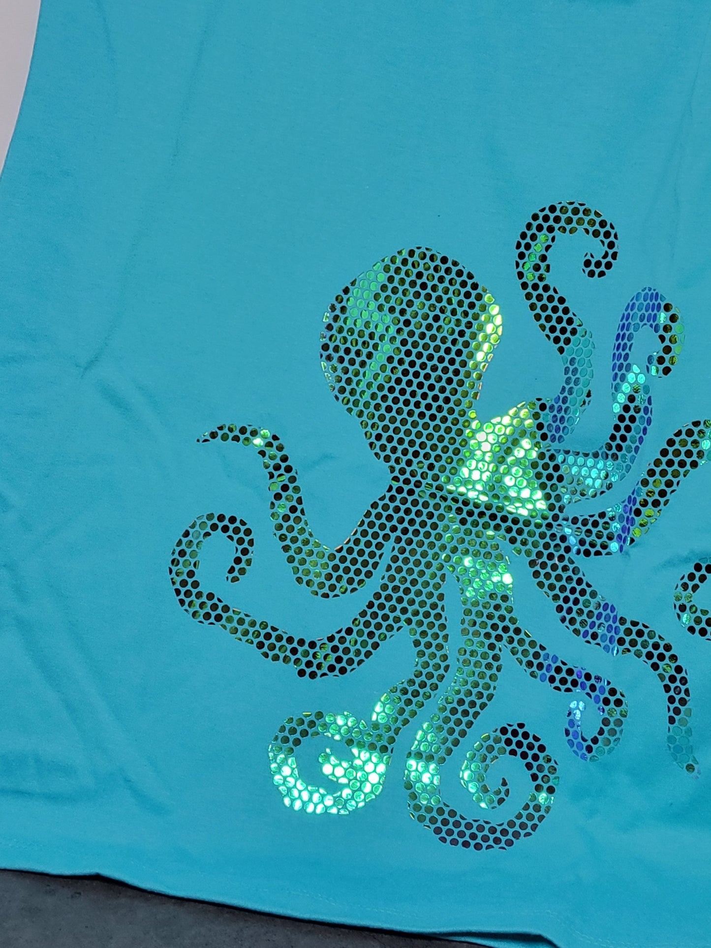 Hologram Octopus short sleeve v-neck t-shirt